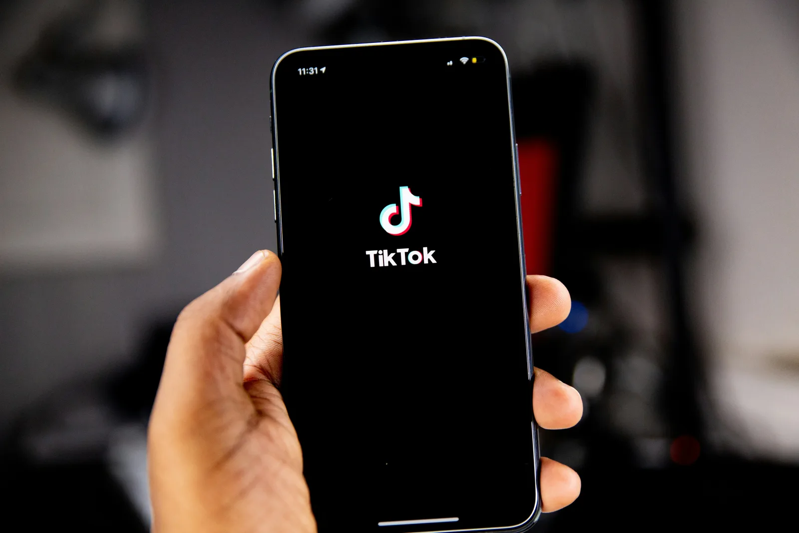 How Long Does a TikTok Shadowban Last? The Honest Answer